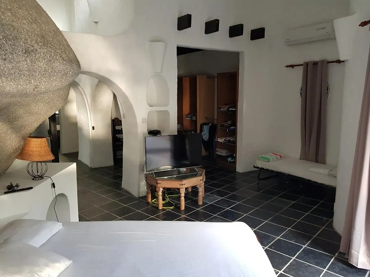 Brown Sugar Lodge Beau Vallon  Seychelles
